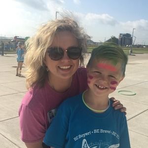 Meet your Posher, Jennifer